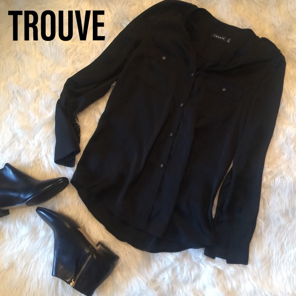 Trouve Slim Sleek Modern Button Down Blouse Top